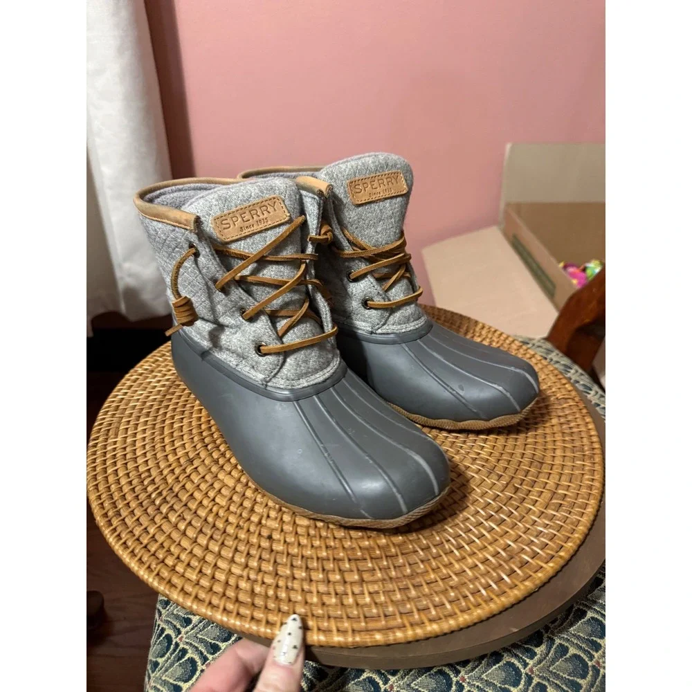 Sperry Saltwater Grey Wool Quilted Duck Boots Insulated STS82475 Womens 6M